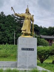 나주 나대용장군 동상